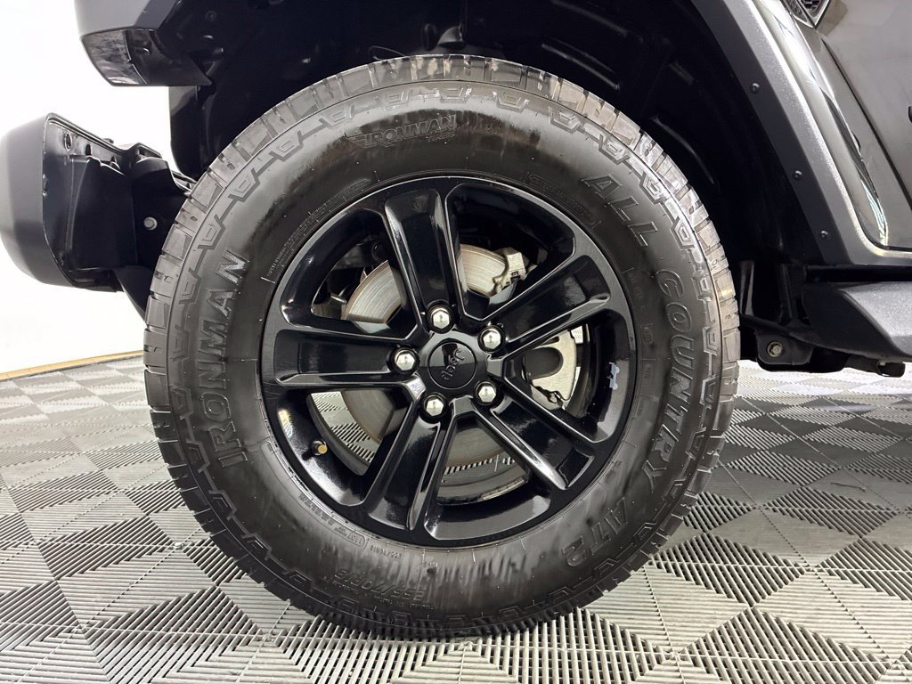 Used 2020 Jeep Wrangler Unlimited Sahara AWD/4WD image 8