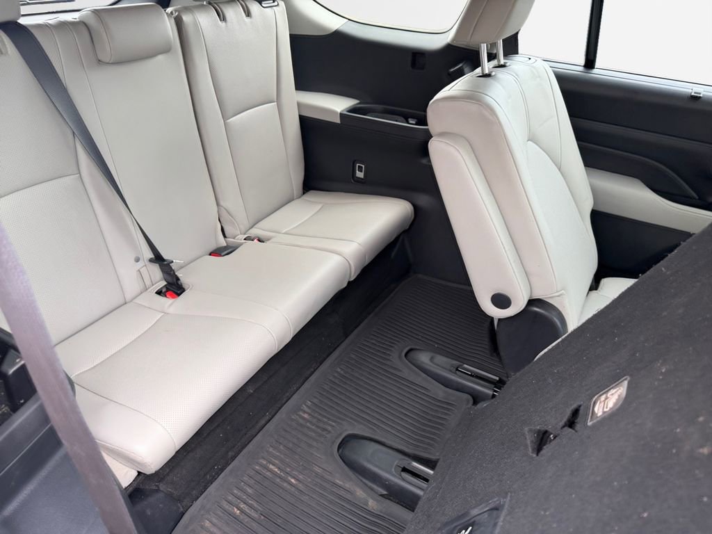 Used 2024 Toyota Grand Highlander XLE image 29