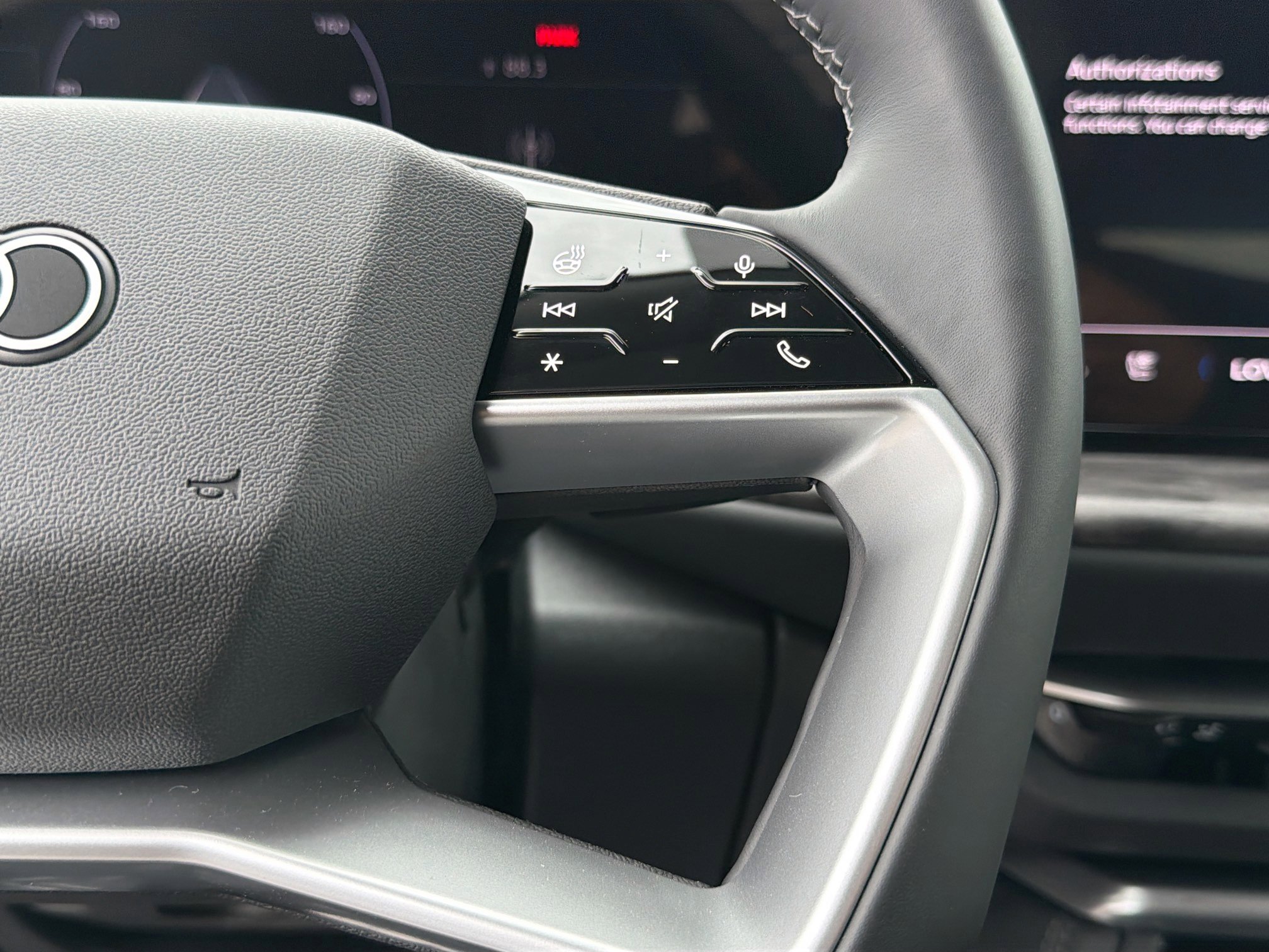 New 2025 Audi Q5 Premium Plus image 38