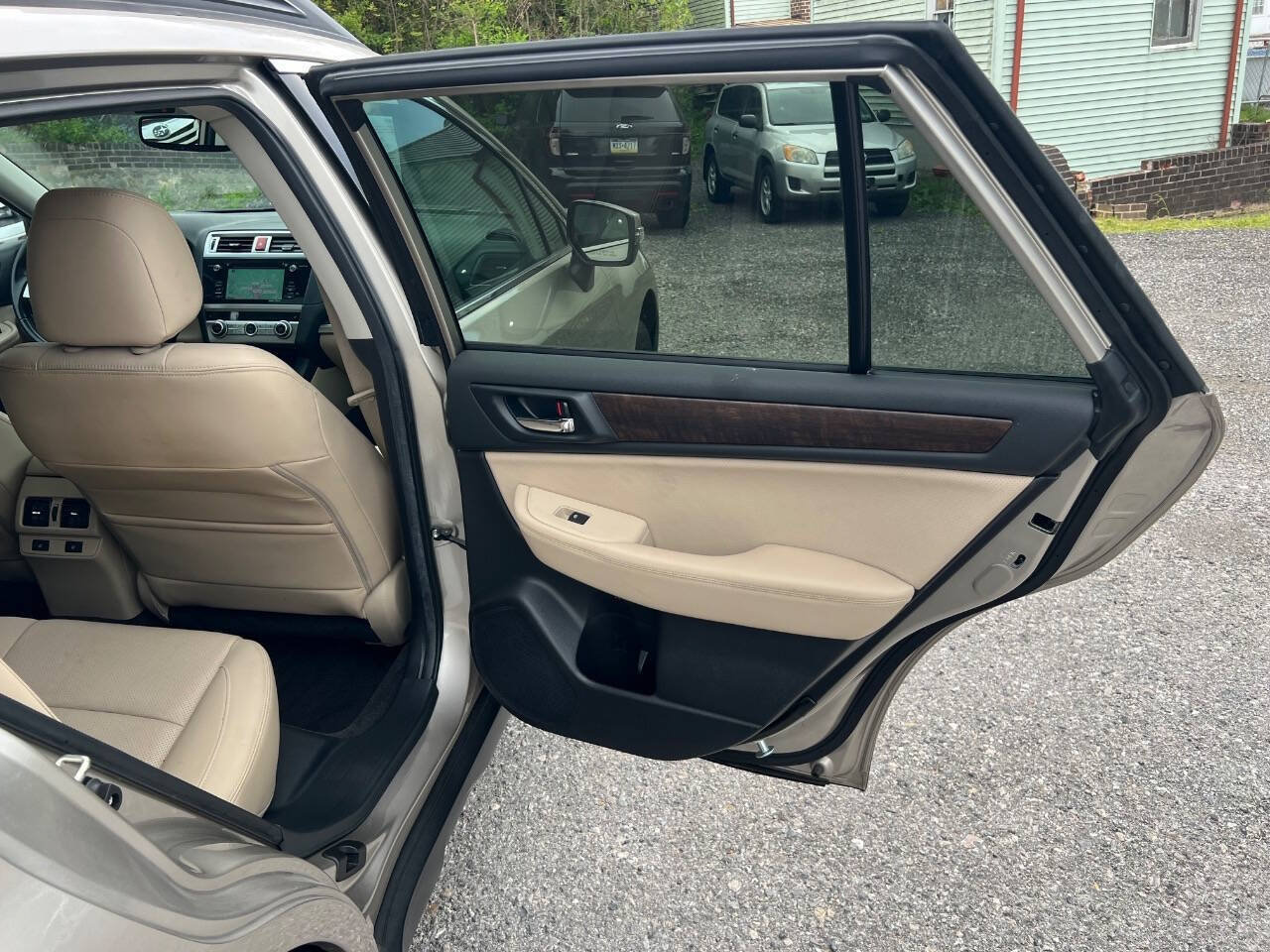 Used 2016 Subaru Outback 2.5i Limited AWD/4WD image 25