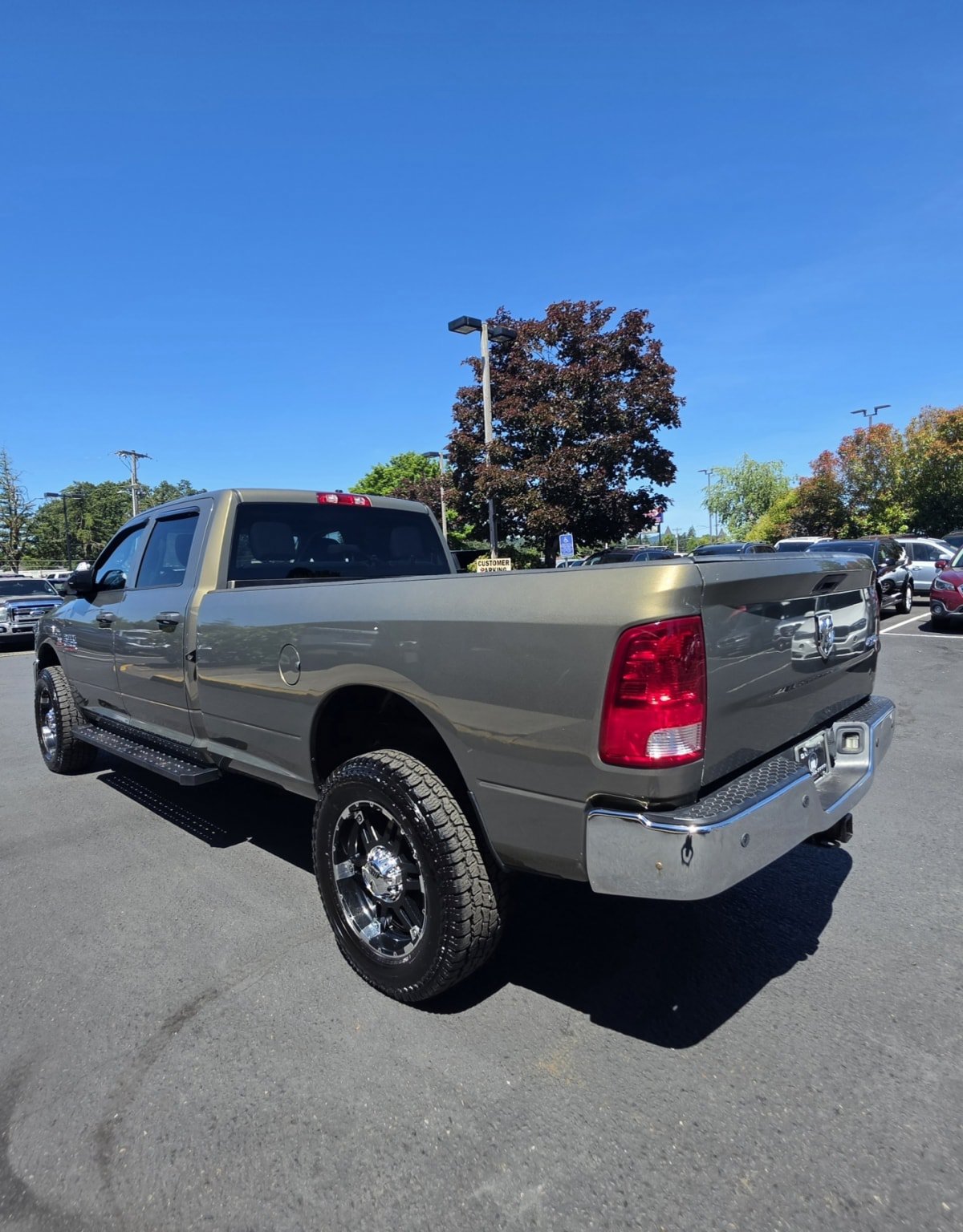 Used 2014 RAM 2500 Tradesman w/ Chrome Appearance Group AWD/4WD image 5