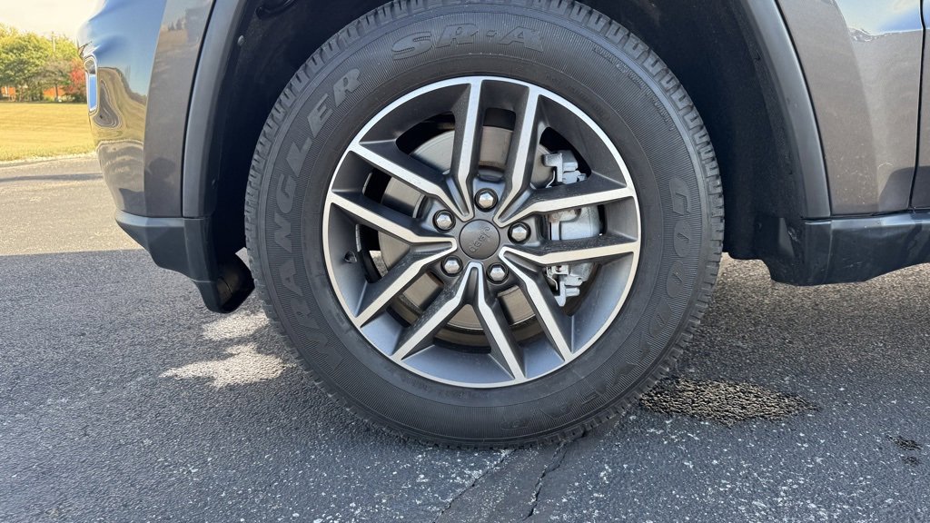 Used 2021 Jeep Grand Cherokee Limited image 33