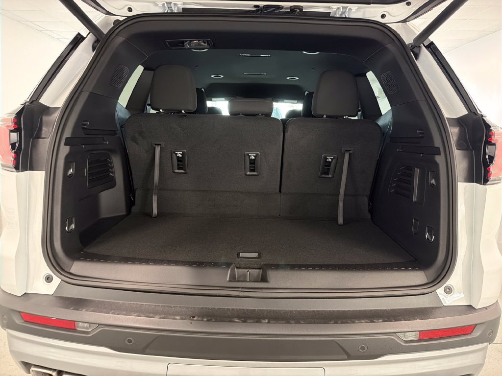 New 2026 GMC Acadia Elevation FWD image 8