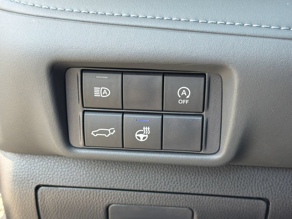 Used 2024 Toyota Highlander Limited AWD/4WD image 23