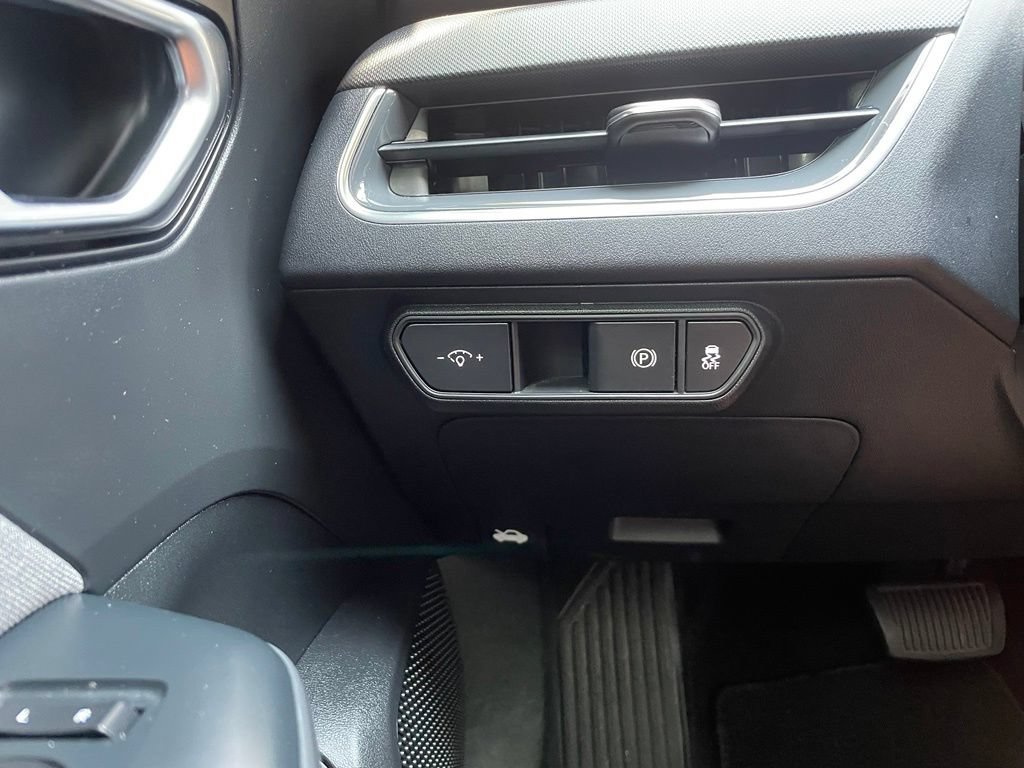 Certified 2025 Kia K4 EX FWD image 12