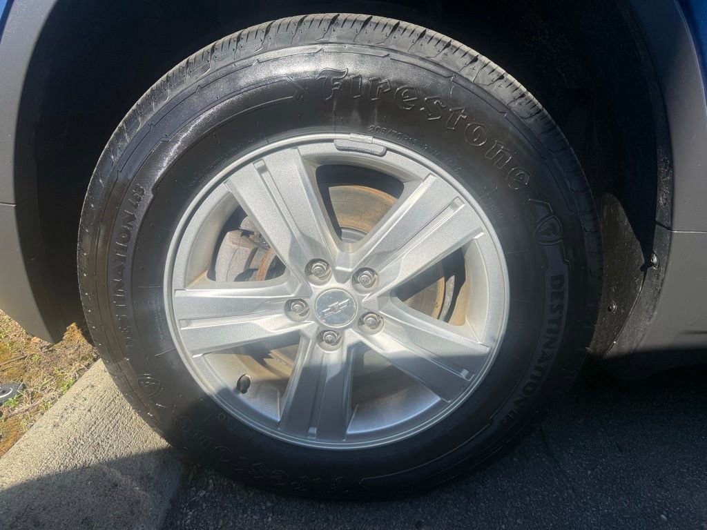 Used 2020 Chevrolet Trax LT w/ LT Convenience Package image 27