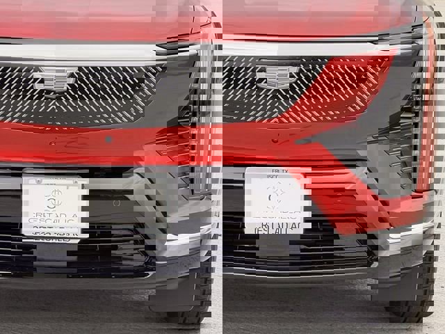 New 2026 Cadillac Optiq Luxury 1 image 8