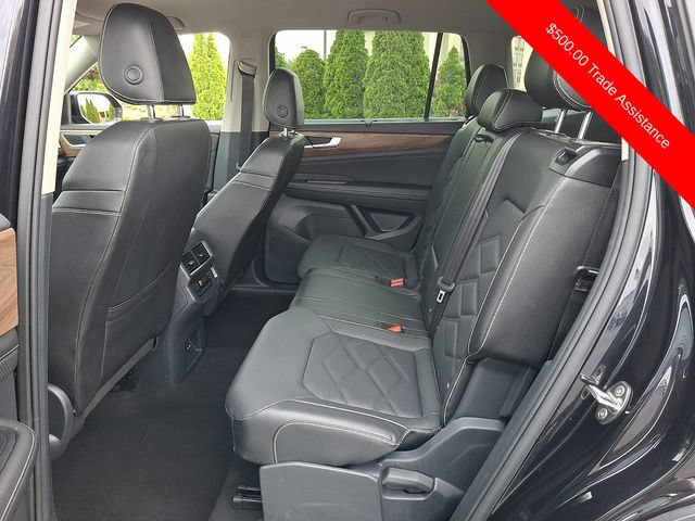 Used 2025 Volkswagen Atlas SE AWD/4WD image 10