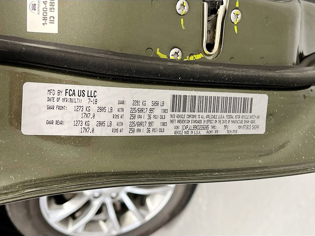 Used 2019 Jeep Cherokee Latitude Plus w/ Comfort/Convenience Group image 30