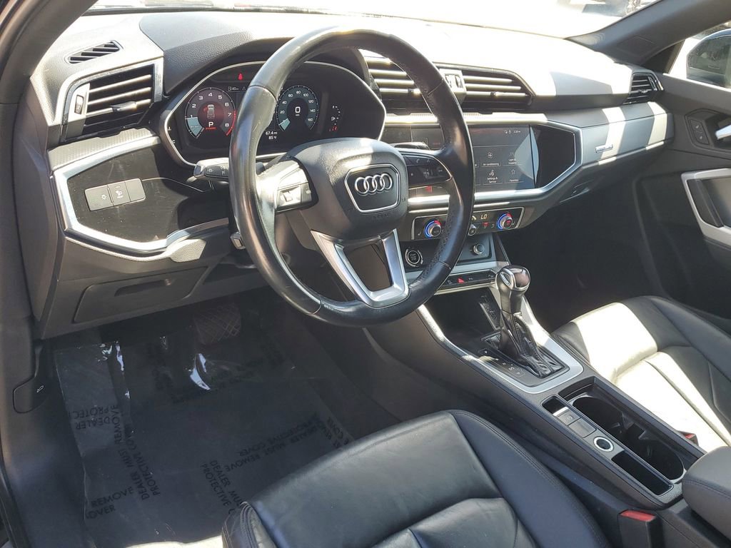 Used 2023 Audi Q3 2.0T Premium image 21