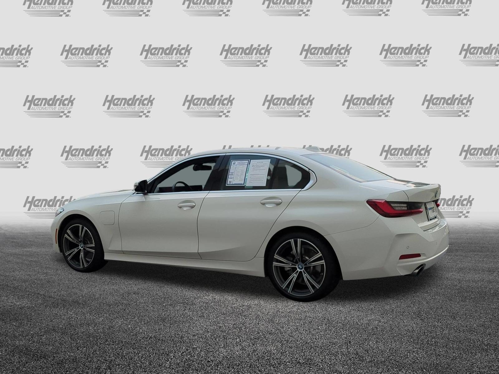 Used 2024 BMW 330e w/ Convenience Package RWD image 8