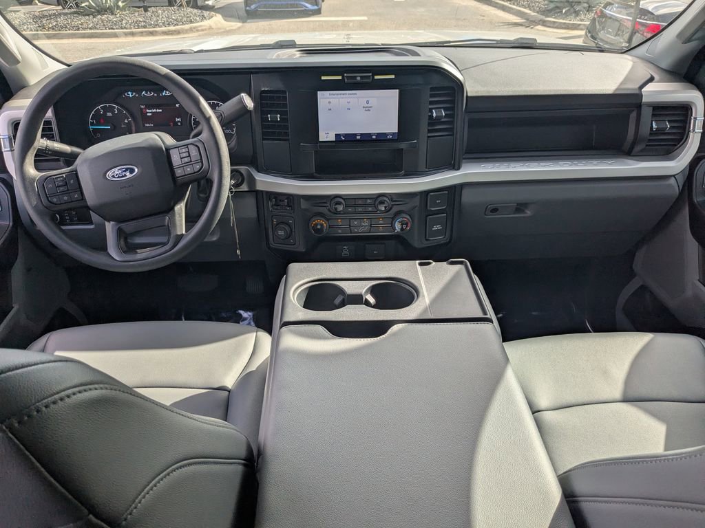 Used 2025 Ford F350 XL image 2