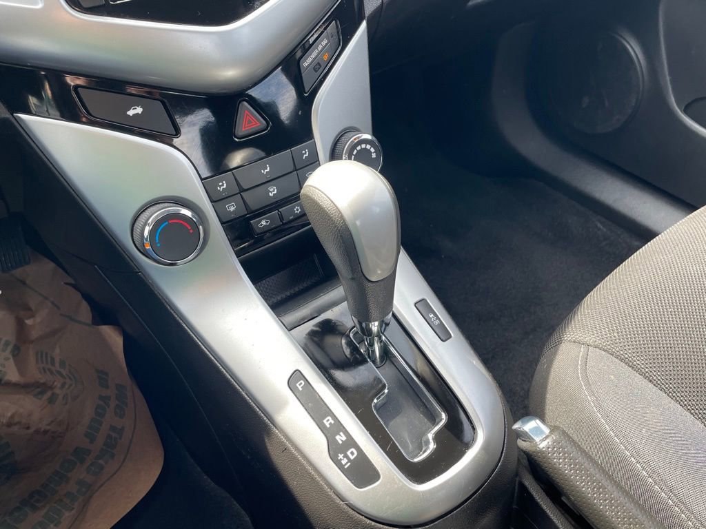 Used 2016 Chevrolet Cruze LT image 28