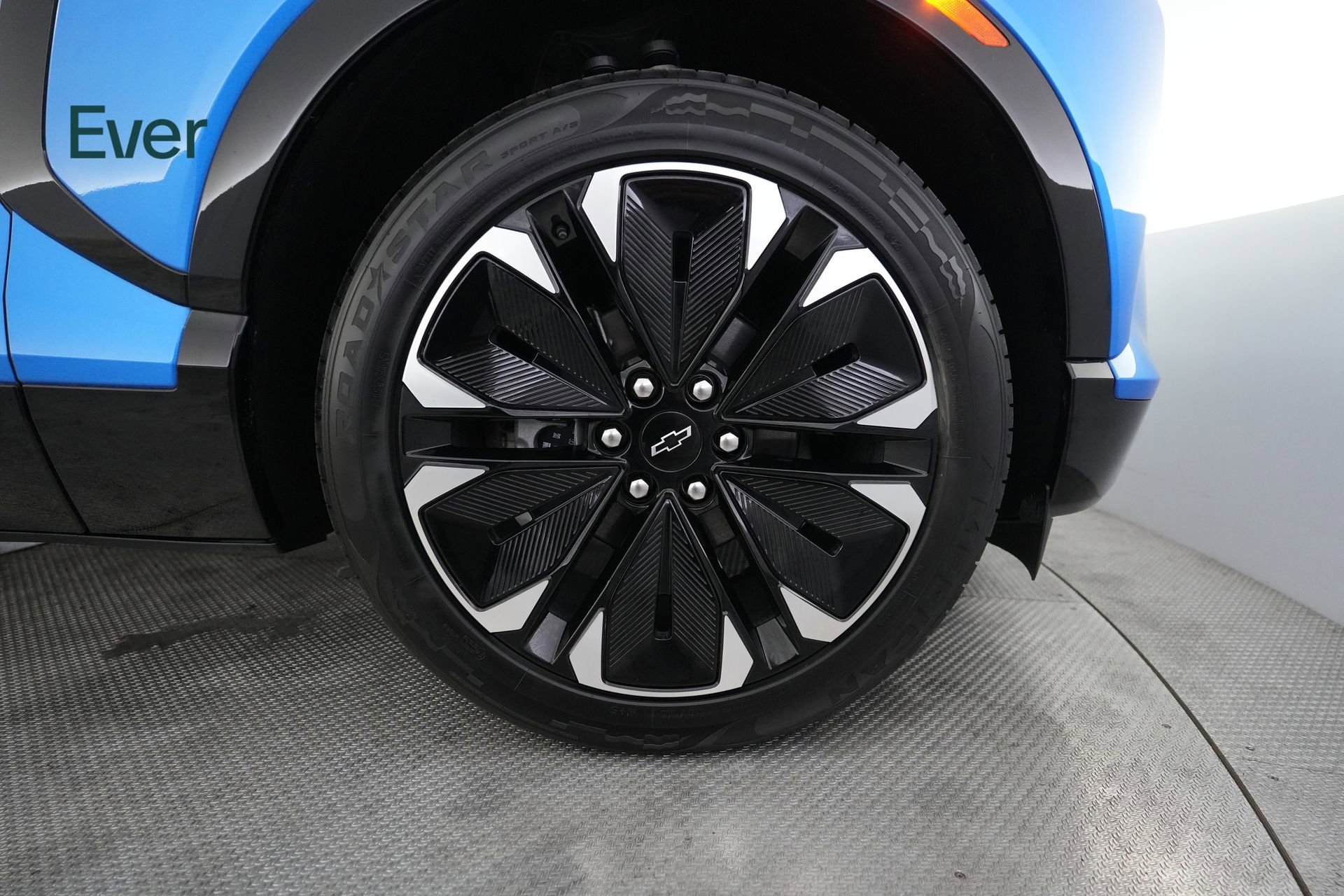 Used 2024 Chevrolet Blazer EV RS AWD/4WD image 20