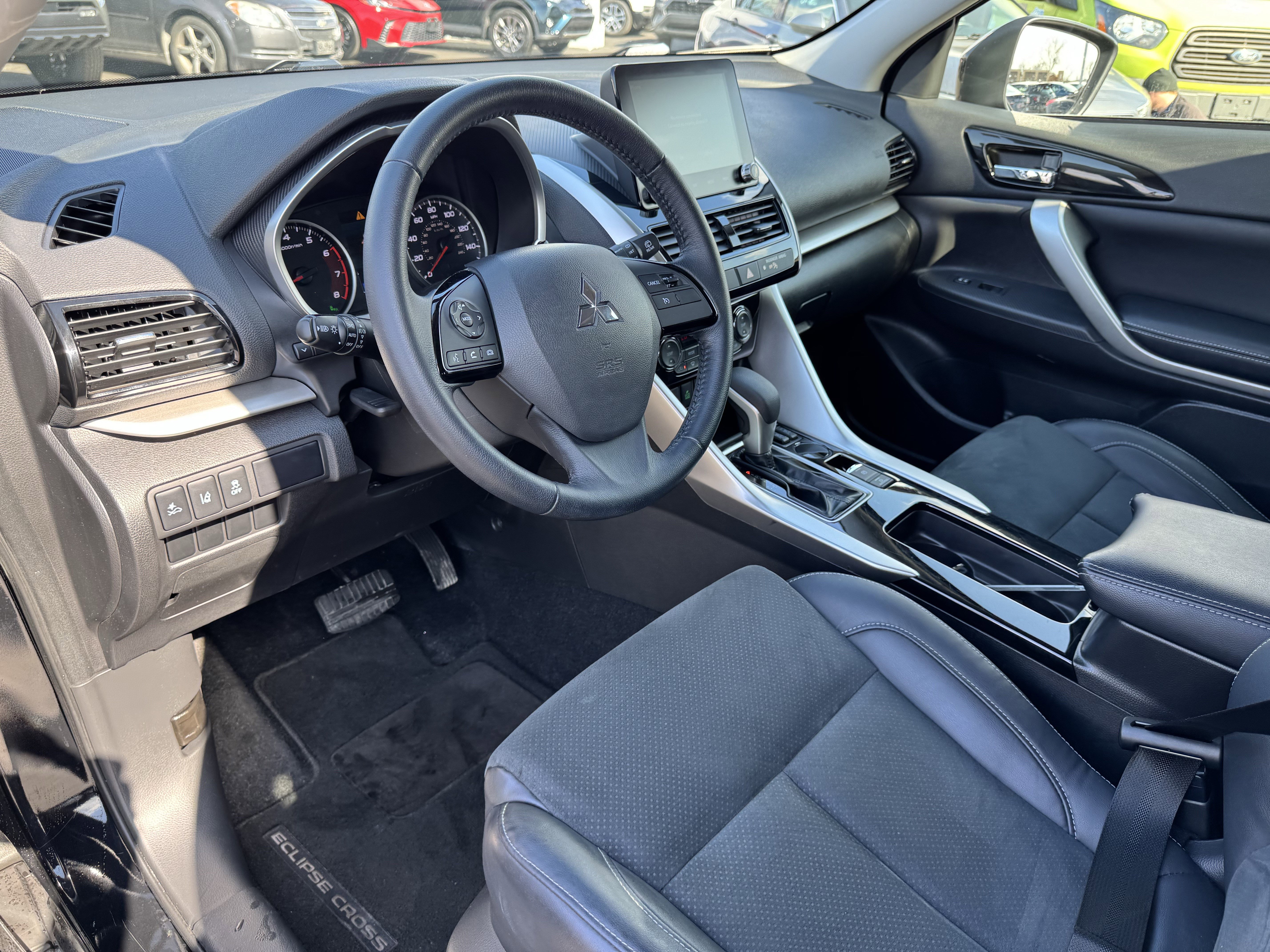 Used 2022 Mitsubishi Eclipse Cross SE image 28
