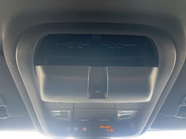 Used 2022 Chevrolet Equinox RS w/ LPO, Floor Liner Package image 34