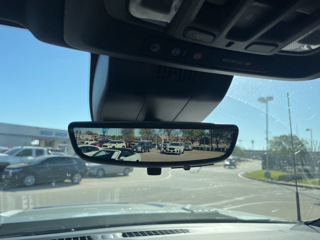 Used 2024 Chevrolet Silverado 2500 ZR2 w/ Technology Package image 14