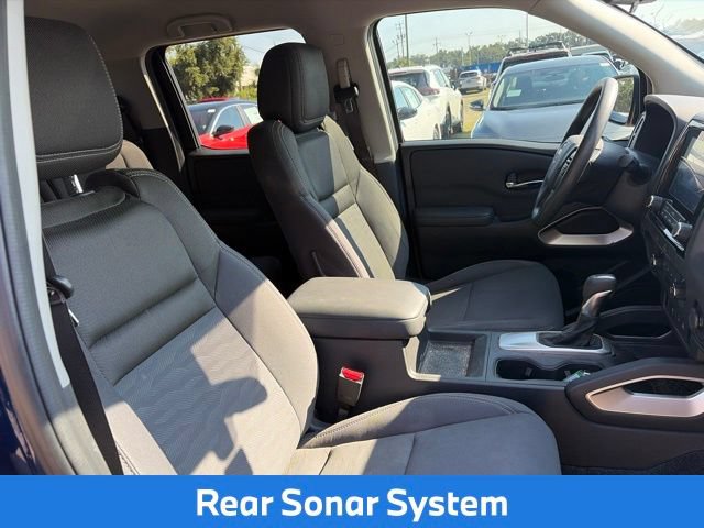 Used 2023 Nissan Frontier SV w/ Technology Package RWD image 14