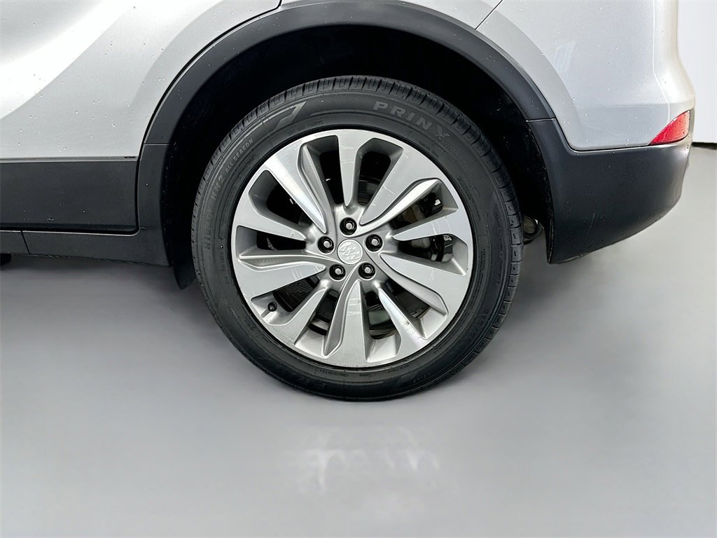 Used 2019 Buick Encore Preferred image 30