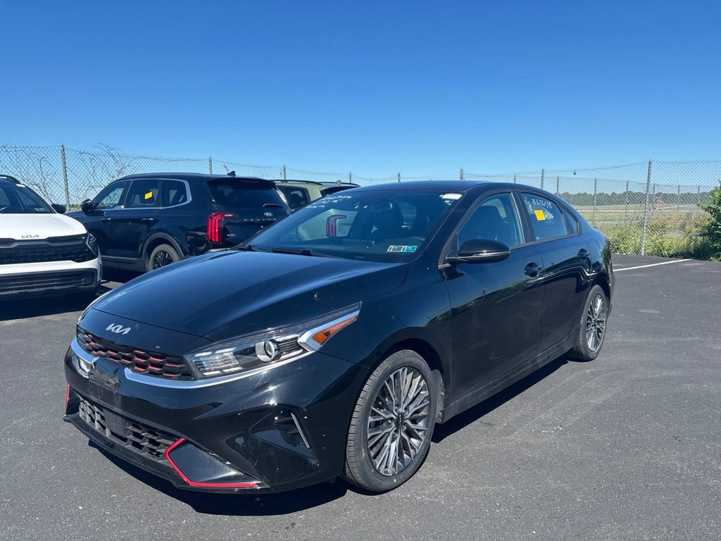 Certified 2023 Kia Forte GT-Line w/ GT-Line Premium Package FWD image 7