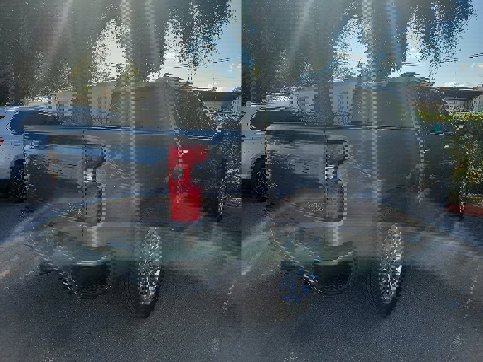 Used 2019 Chevrolet Silverado 1500 High Country w/ Technology Package image 14