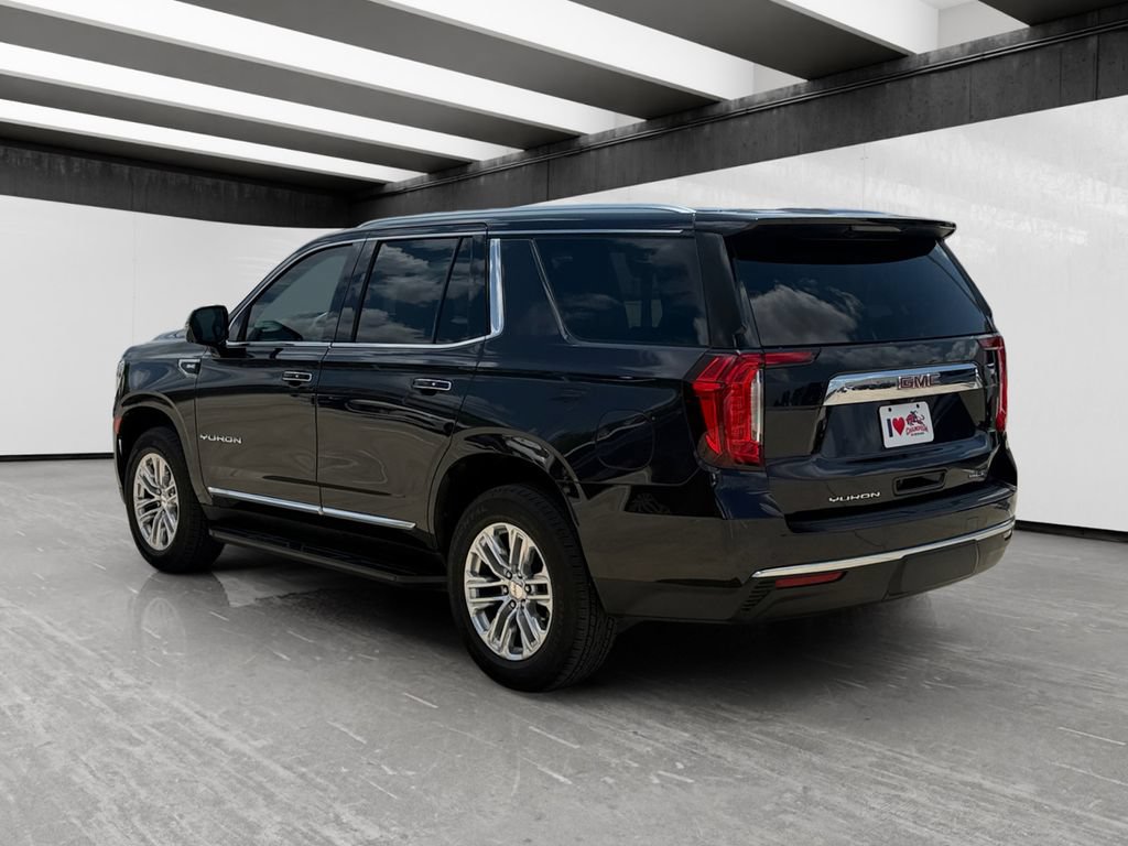 Used 2023 GMC Yukon SLT w/ SLT Premium Package RWD image 3