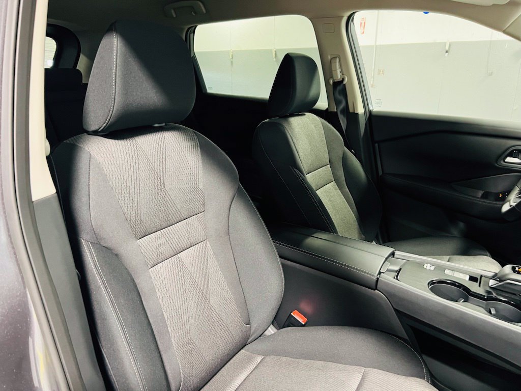 New 2026 Nissan Rogue SV FWD image 29