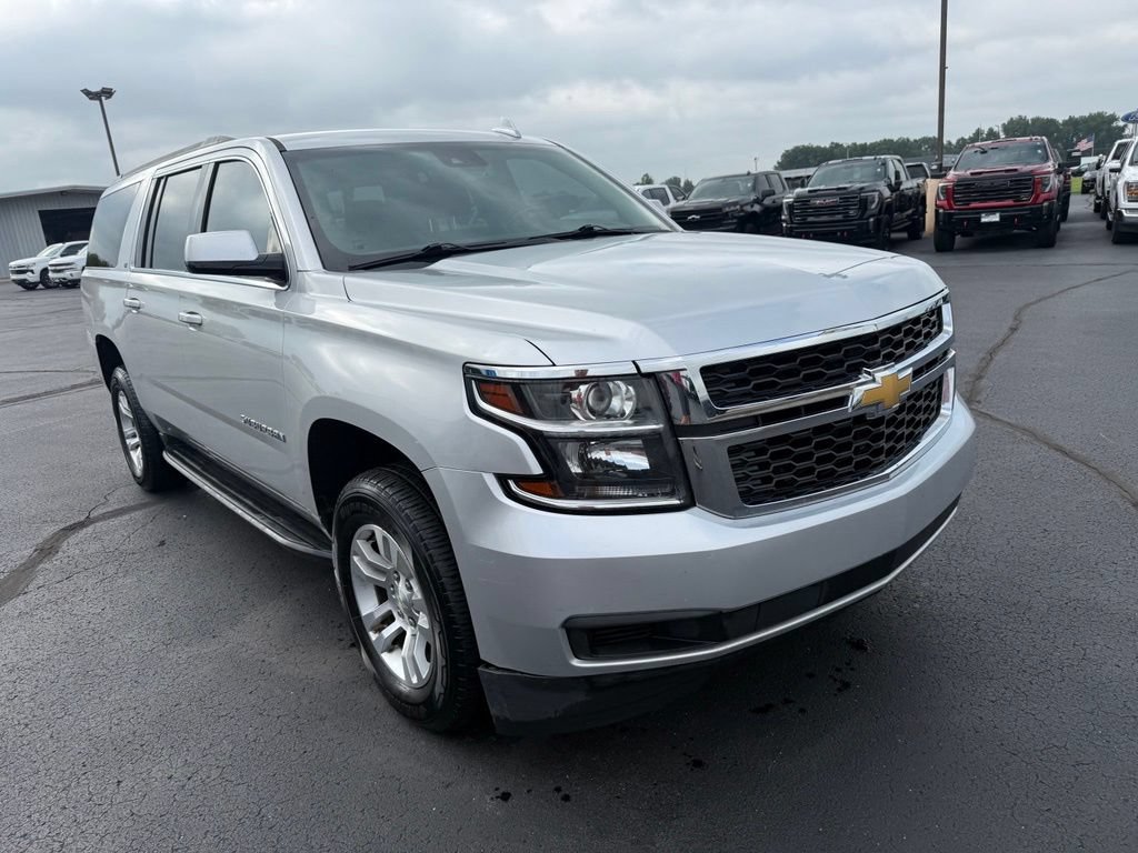 Used 2019 Chevrolet Suburban LT AWD/4WD image 7