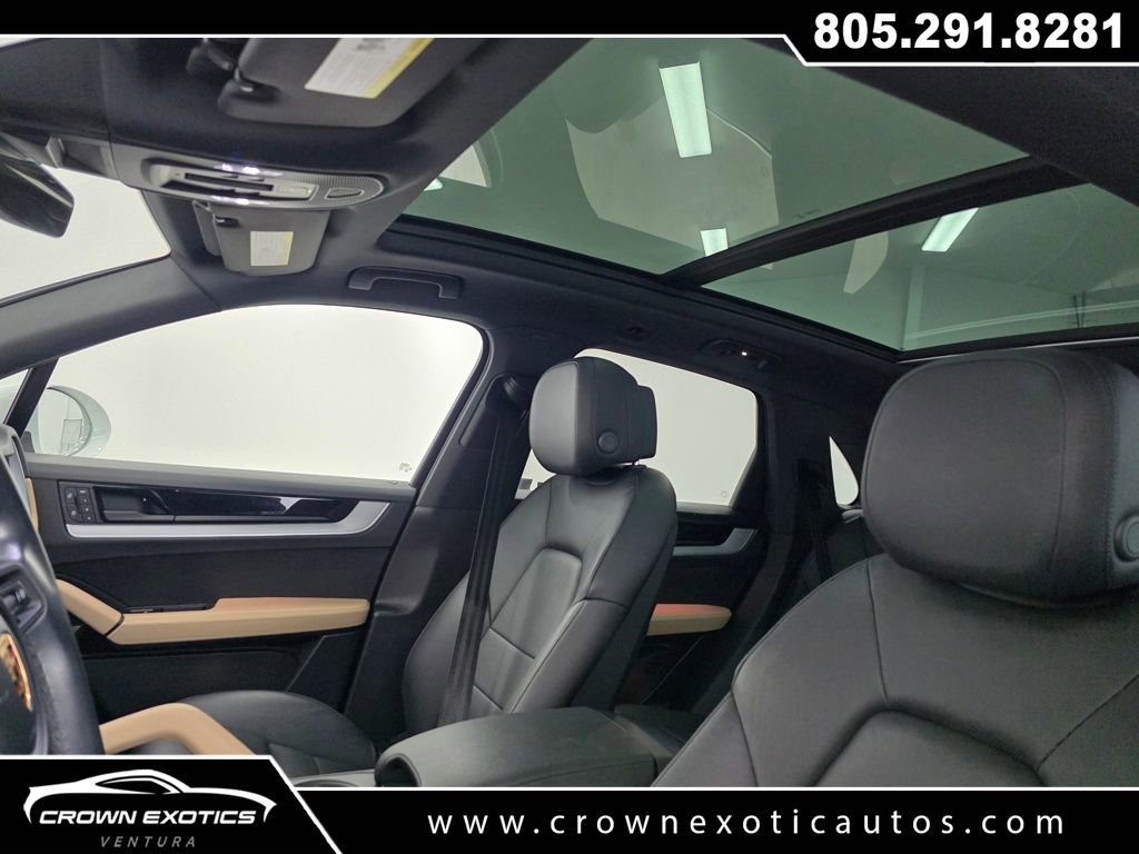 Used 2024 Porsche Cayenne image 24