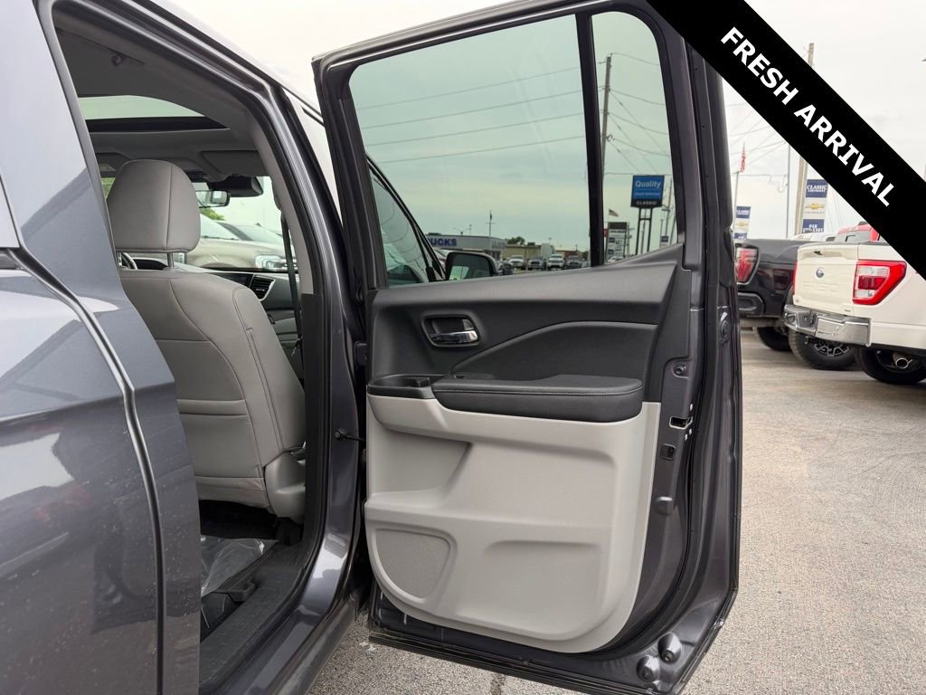 Used 2022 Honda Ridgeline RTL-E image 16