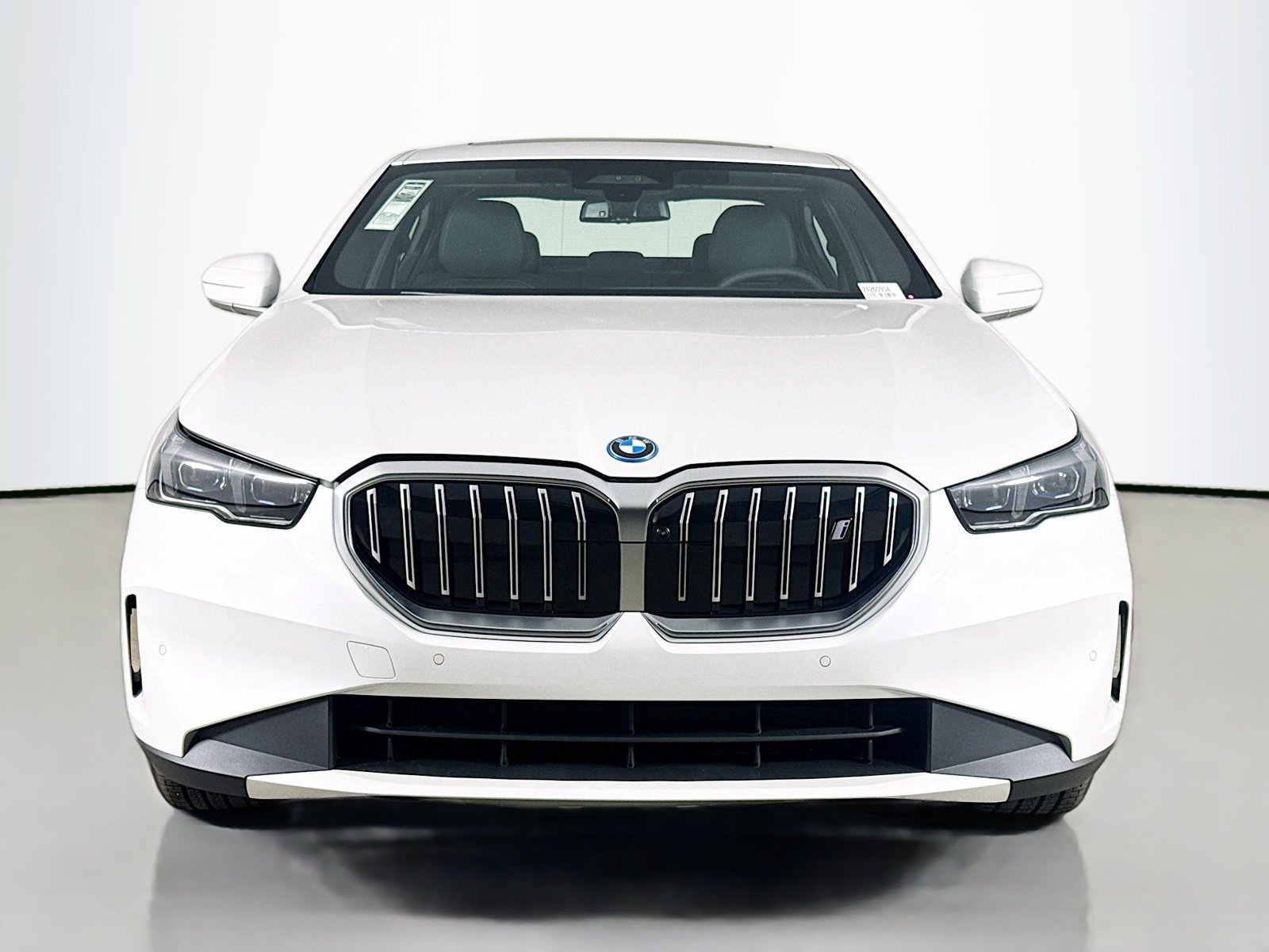 Used 2026 BMW i5 eDrive40 AWD/4WD image 2