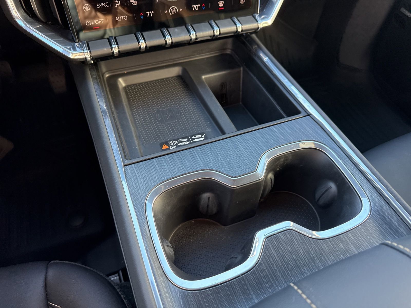 Used 2024 GMC Acadia Elevation w/ Luxury Package image 24