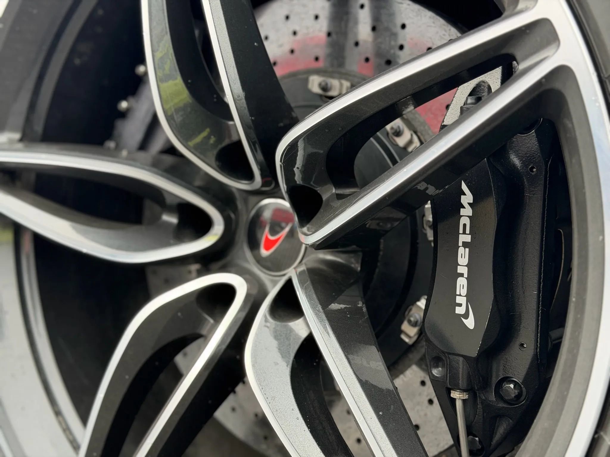 Used 2017 McLaren 570S image 14