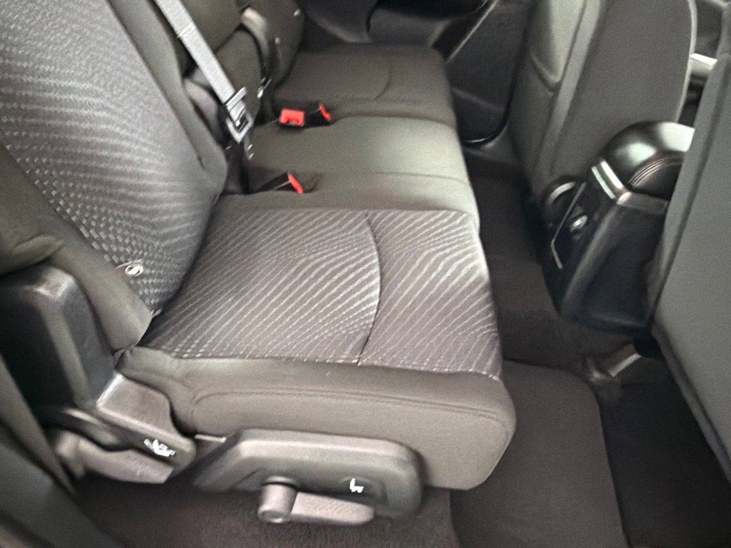 Used 2019 Dodge Journey SE FWD image 18