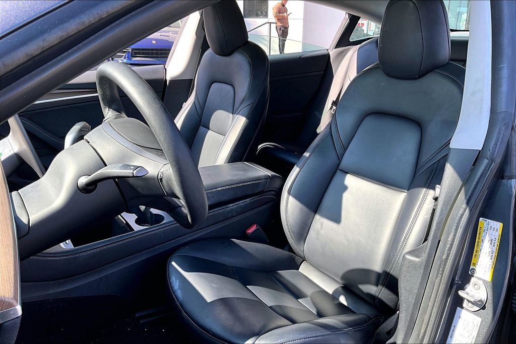 Used 2021 Tesla Model 3 Performance image 18
