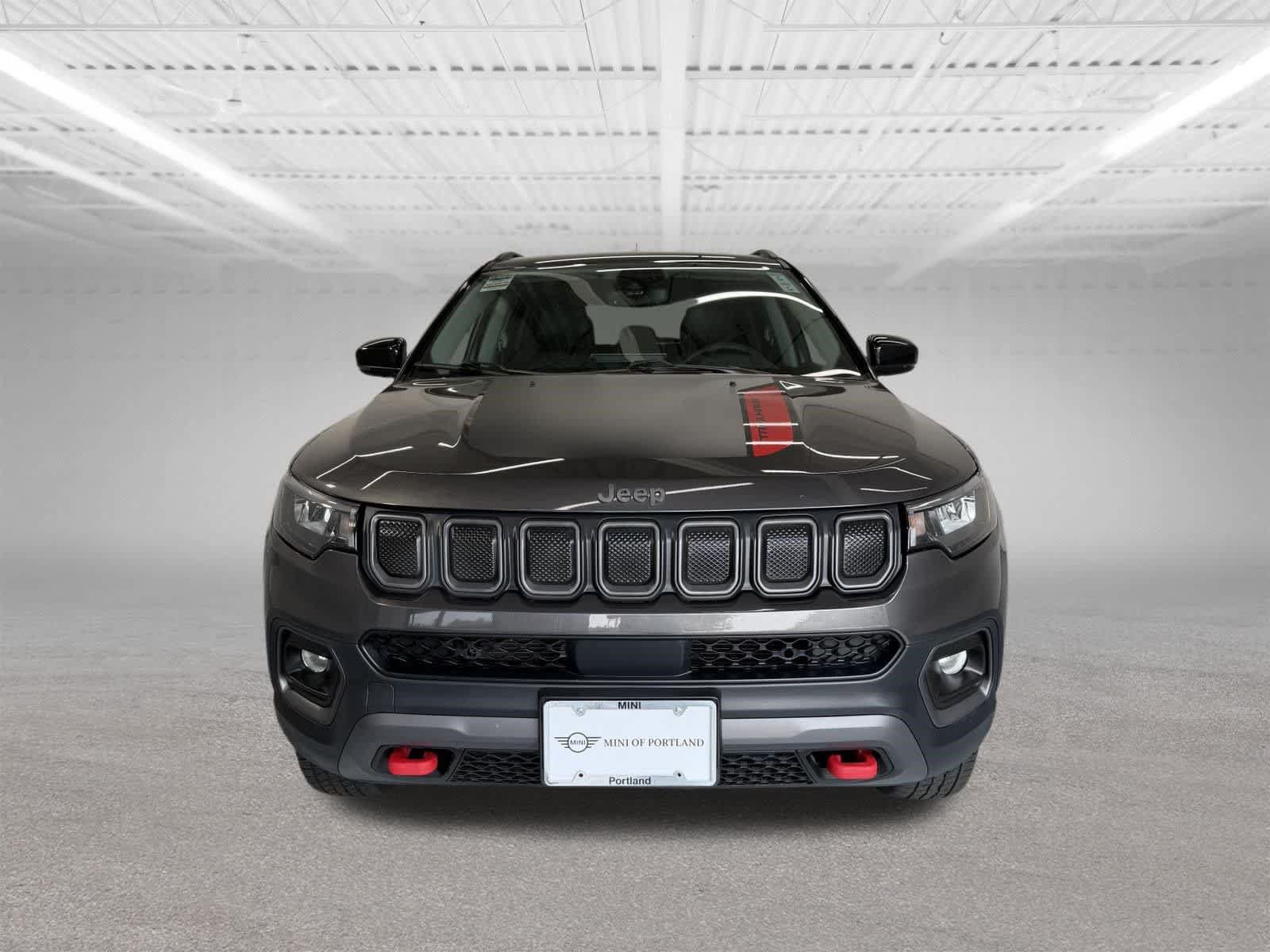 Used 2022 Jeep Compass Trailhawk w/ Trailhawk Convenience Group AWD/4WD image 8