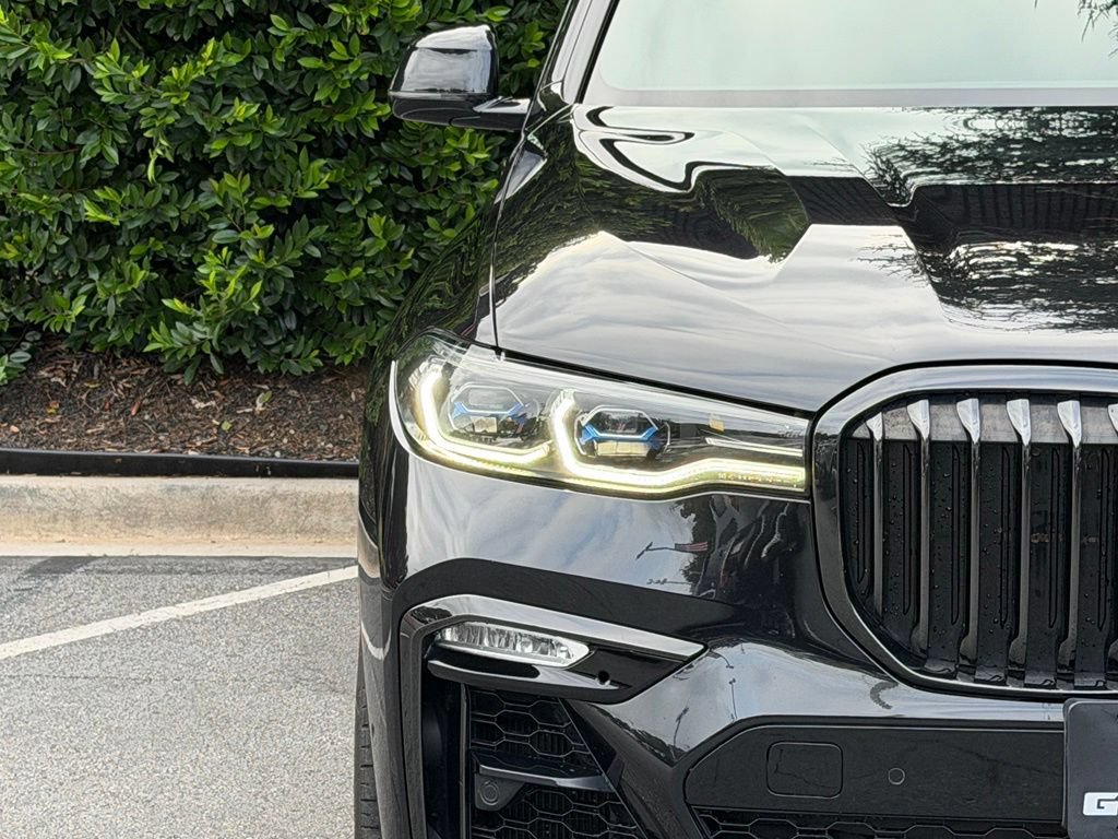 Used 2020 BMW X7 M50i AWD/4WD image 4