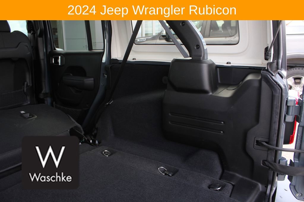 Used 2024 Jeep Wrangler Unlimited Rubicon w/ Convenience Group AWD/4WD image 21