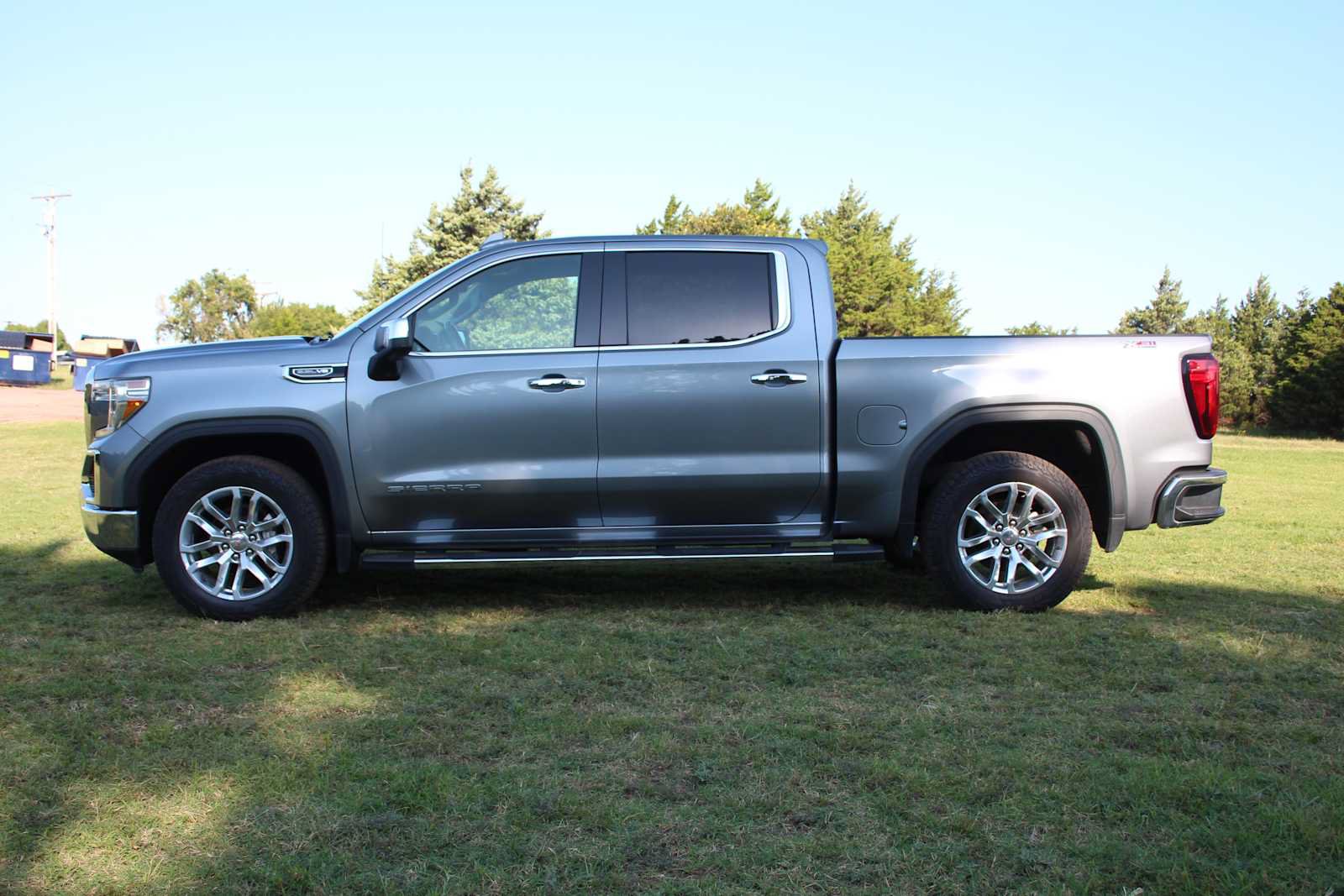Used 2021 GMC Sierra 1500 SLT AWD/4WD image 6