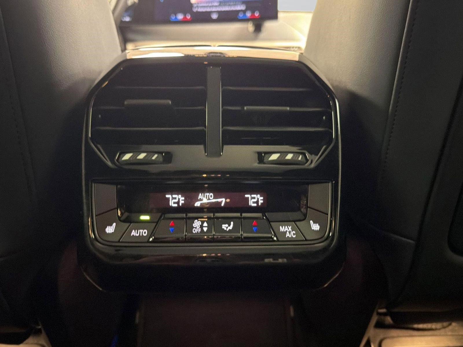 Certified 2023 BMW iX xDrive50 w/ Premium Package image 32