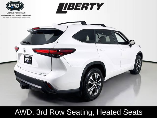 Used 2024 Toyota Highlander XLE image 7