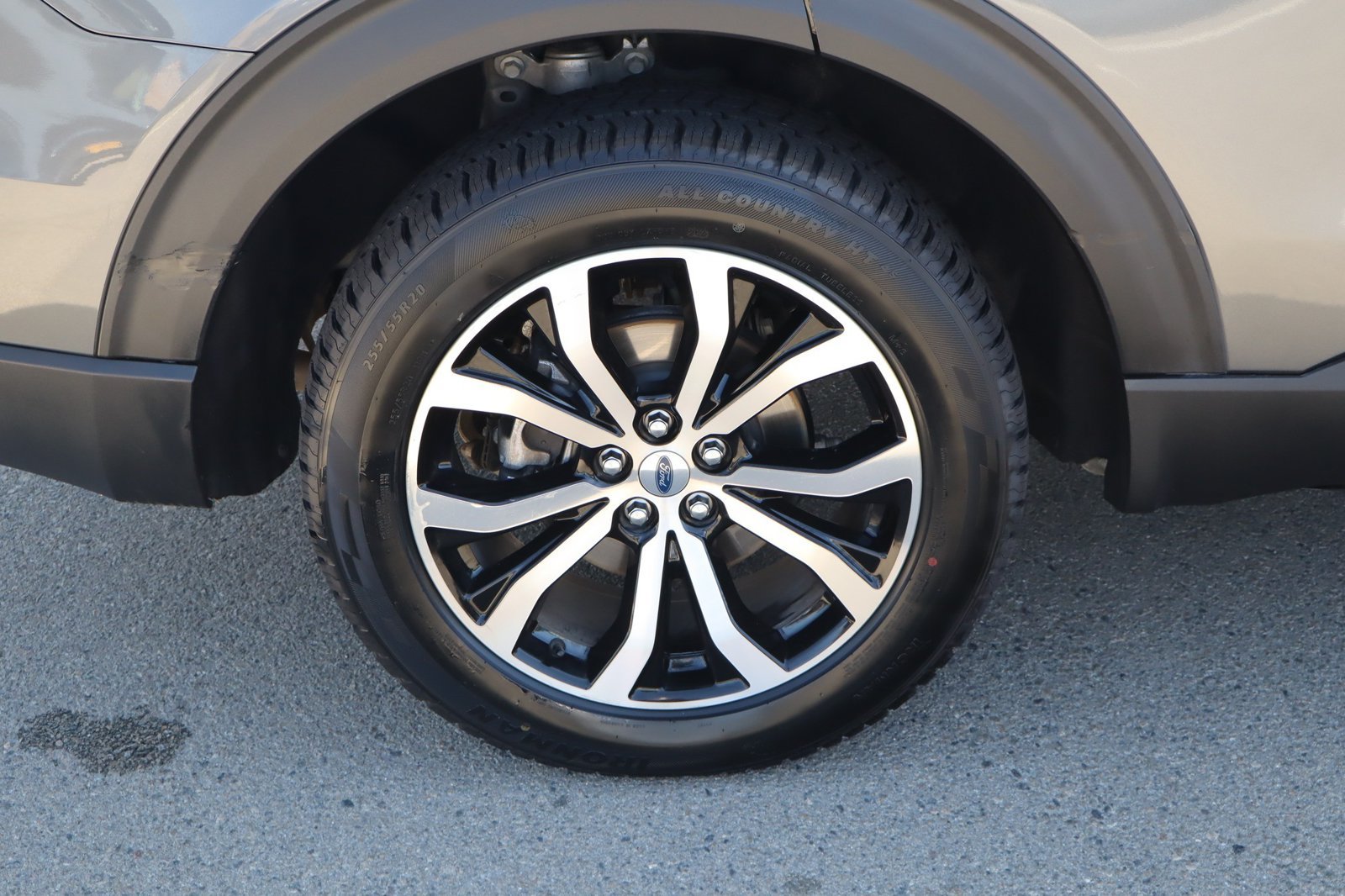 Used 2025 Ford Explorer ST-Line AWD/4WD image 11