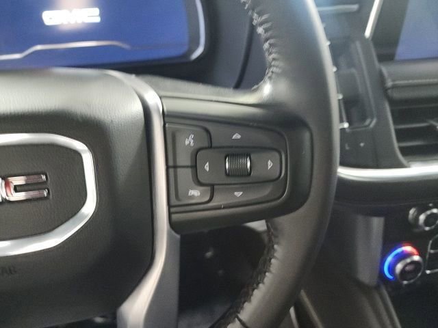 Used 2023 GMC Yukon XL SLT AWD/4WD image 30