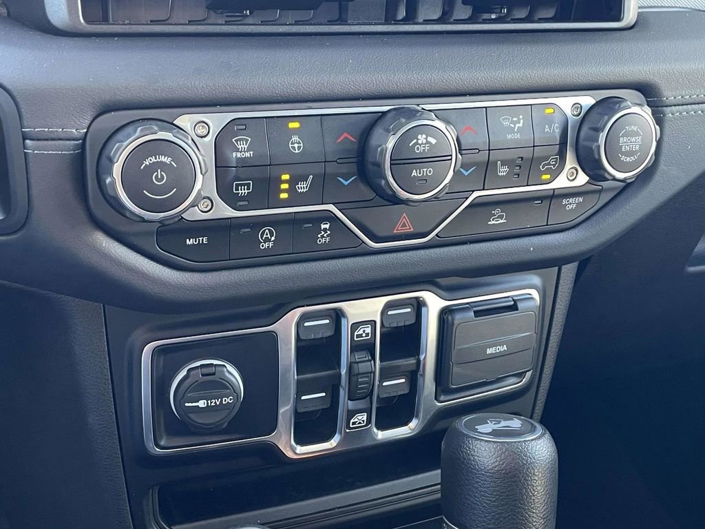 Certified 2024 Jeep Wrangler Sahara image 38