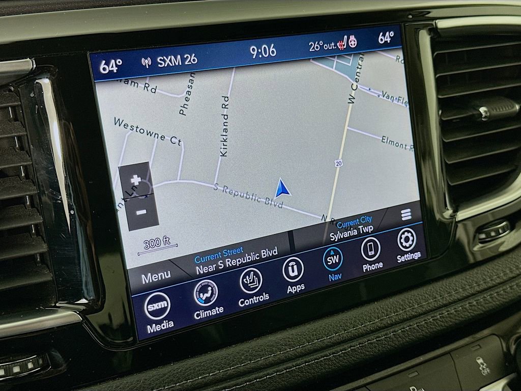 Certified 2020 Chrysler Pacifica Limited image 18