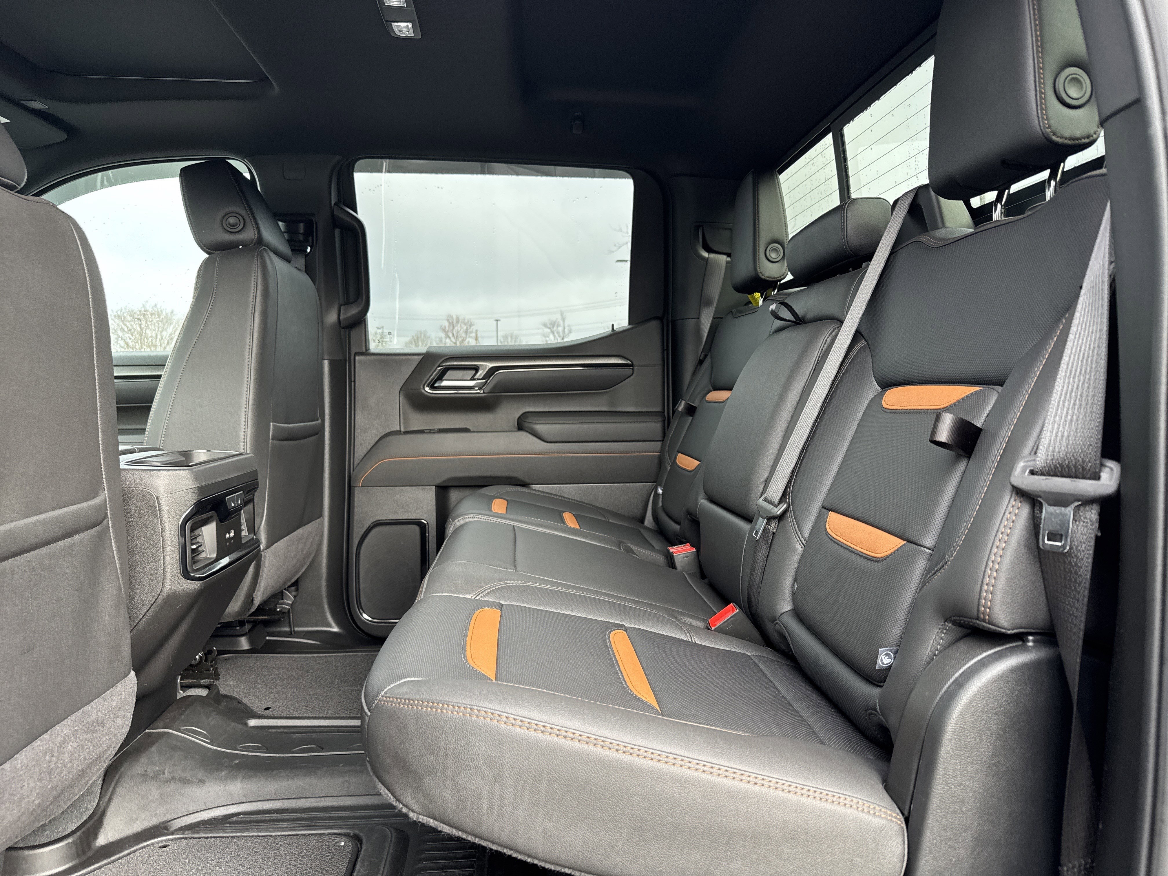 Used 2025 GMC Sierra 1500 AT4 w/ AT4 Premium Package image 31