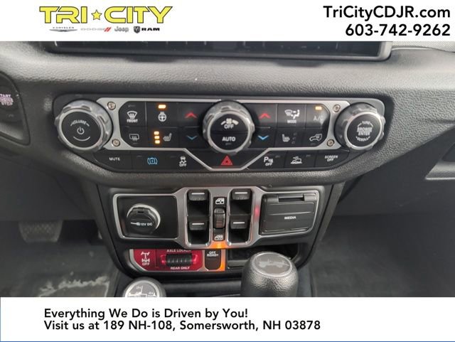 Used 2024 Jeep Wrangler Willys 4xe image 27