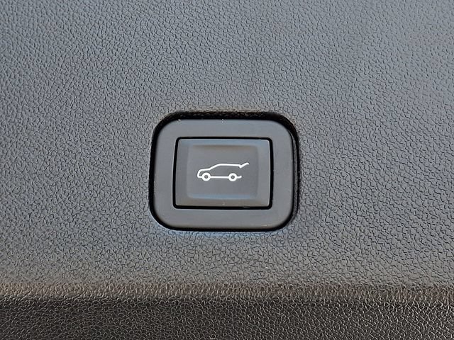 Certified 2025 Cadillac XT6 Luxury AWD/4WD image 29