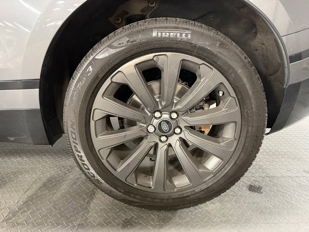 Used 2018 Land Rover Range Rover Velar R-Dynamic SE AWD/4WD image 7