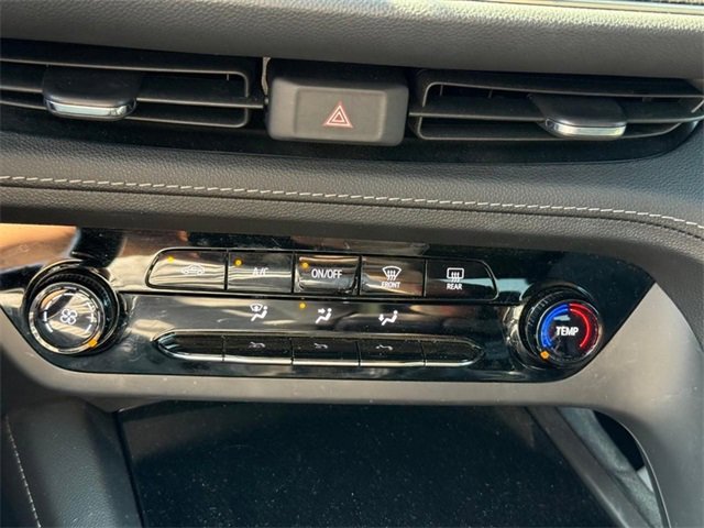 Used 2023 Buick Envision Preferred image 21